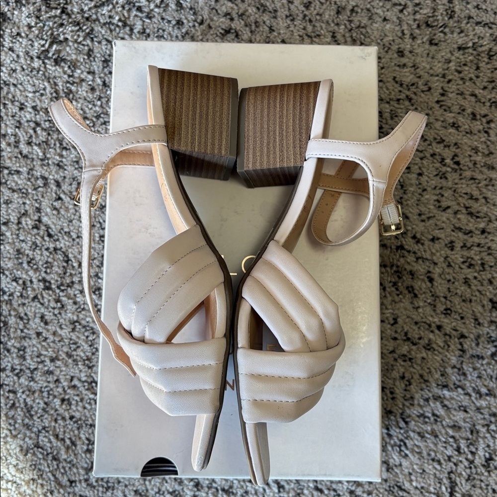 LC Lauren Conrad Cream Blush Pink Block Heel Sandals Size 9 - Picture 6 of 8
